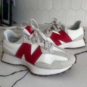 New Balance 327 Sneakers in Red (Moonbeam/Watermelon)